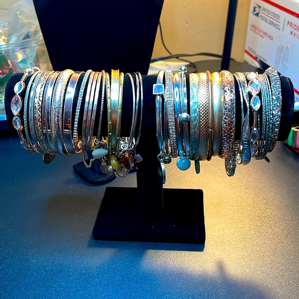 35 Bundle Bracelets - image 1